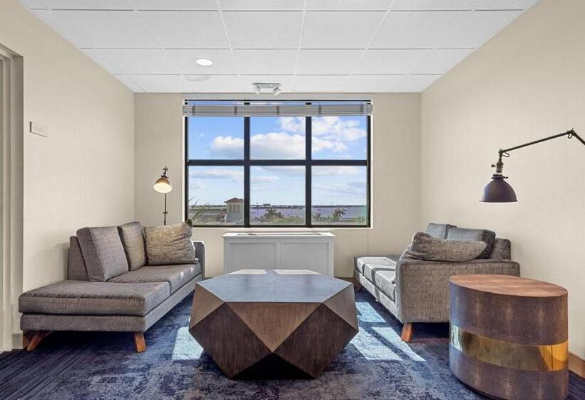 Resort Four Points By Sheraton Punta Gorda Harborside