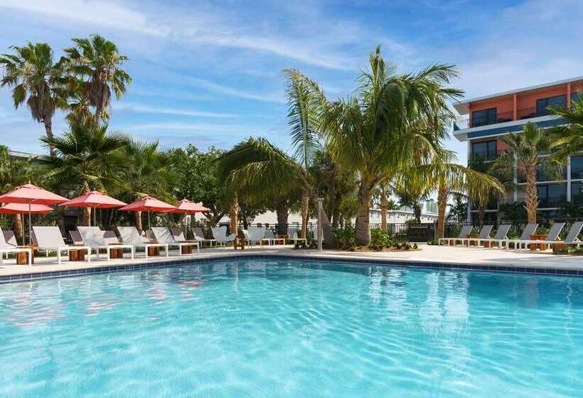 منتجع Hilton Garden Inn St. Pete Beach