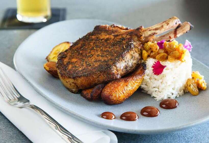 منتجع Hilton Garden Inn St. Pete Beach