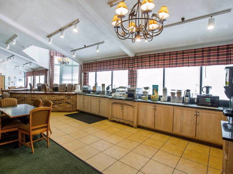 منتجع Quality Inn On Lake Placid Lake Placid