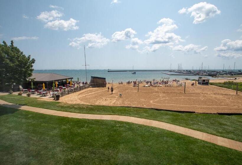 Tawas Bay Beach Resort & Conference Center