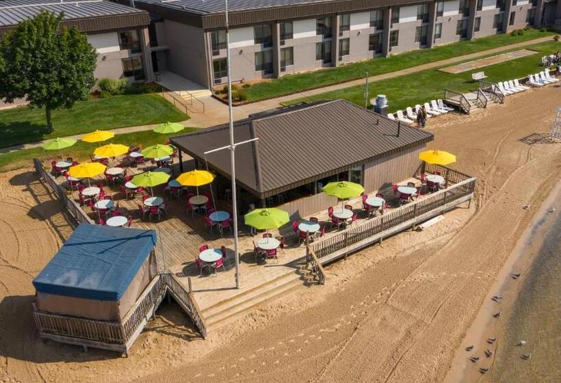 Tawas Bay Beach Resort & Conference Center