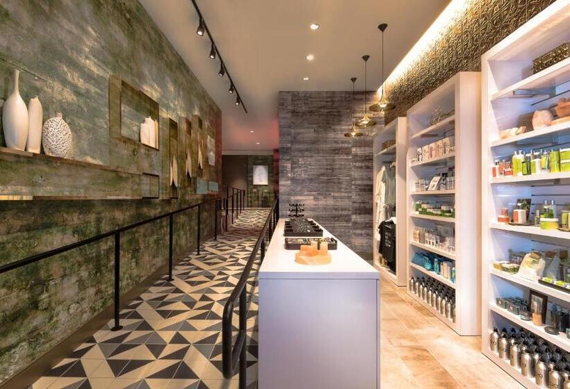 The Linq Hotel + Experience