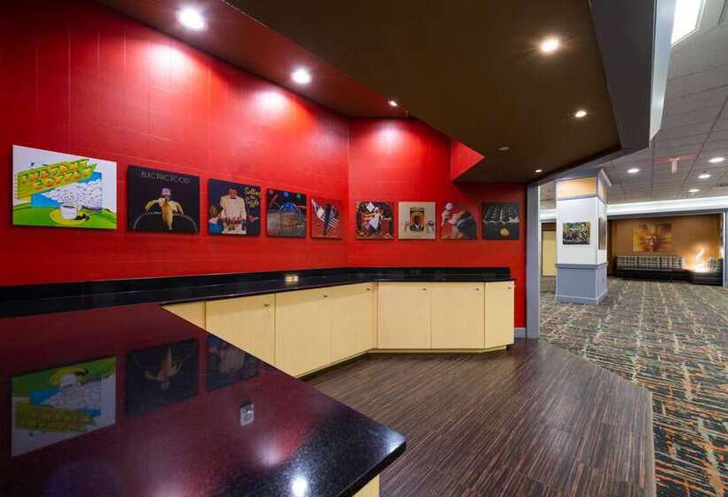 The Verve Hotel Boston Natick, Tapestry Collection By Hilton