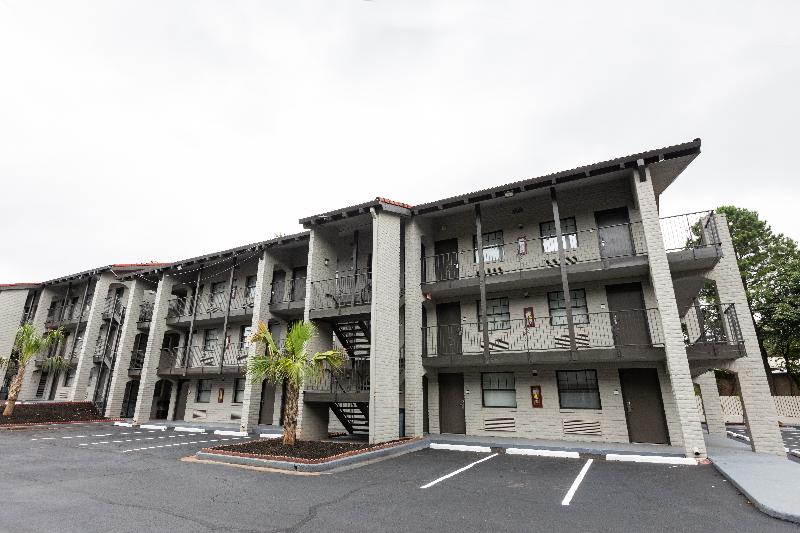 Bhagat Hotels Stone Mountain Atlanta Bw Signature Collection