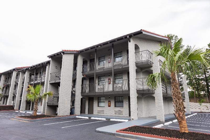 Bhagat Hotels Stone Mountain Atlanta Bw Signature Collection