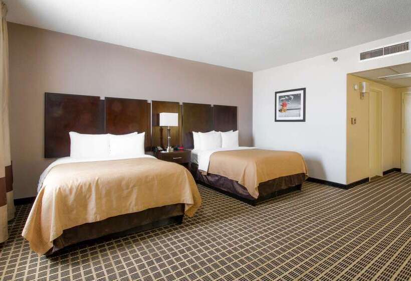 Clarion Inn & Suites Miami International Airport