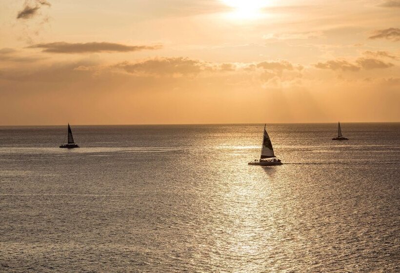 Отель Aston Mahana At Kaanapali