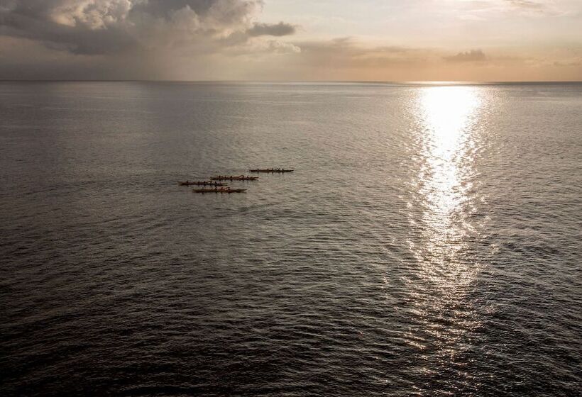 Отель Aston Mahana At Kaanapali