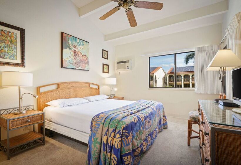 Отель Aston Maui Hill