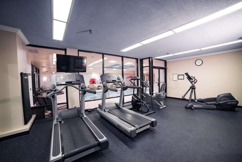 Bella Vista Hotel & Suites