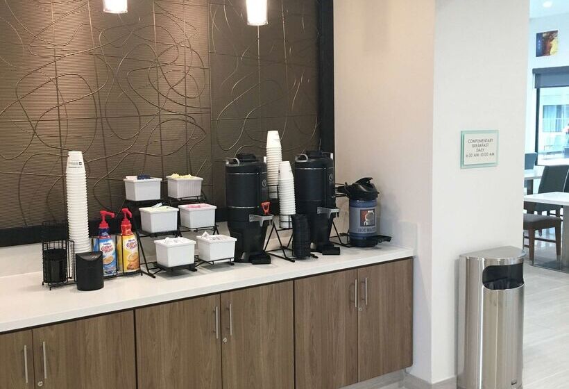 فندق Best Western Carlsbad By The Sea