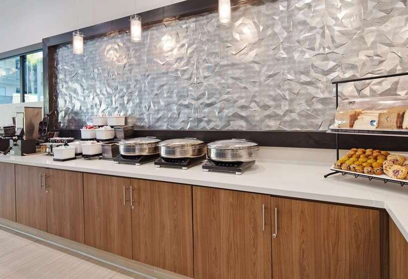 فندق Best Western Carlsbad By The Sea