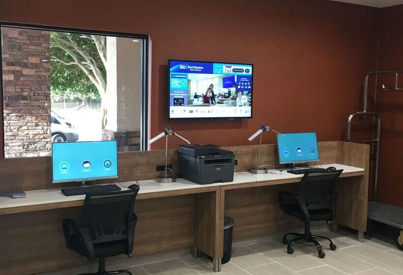 فندق Best Western Carlsbad By The Sea