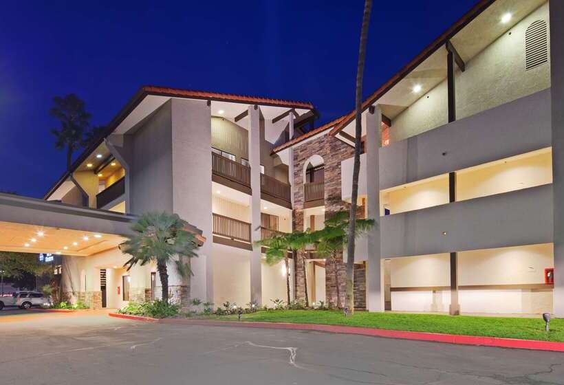 فندق Best Western Carlsbad By The Sea