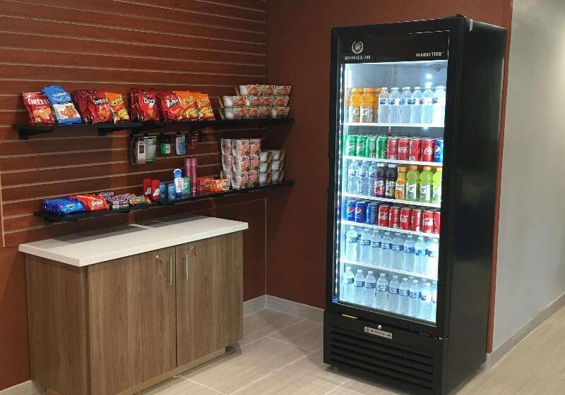 فندق Best Western Carlsbad By The Sea