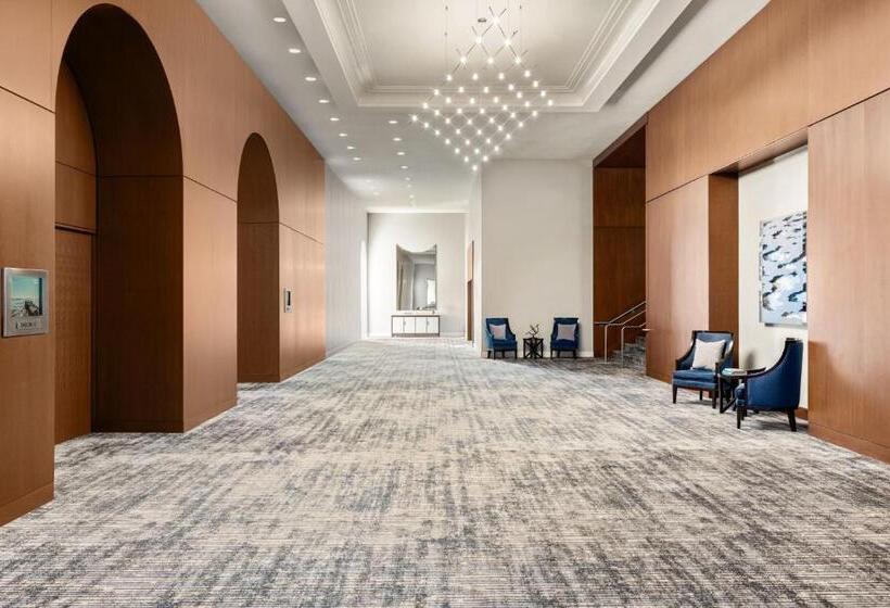 Отель Boston Marriott Long Wharf