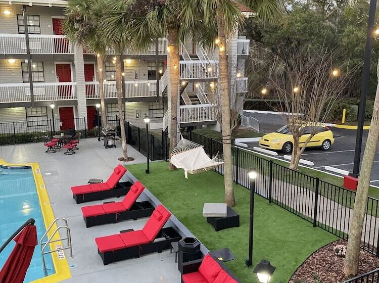 فندق Casa Bella Inn & Suites Extended Stay