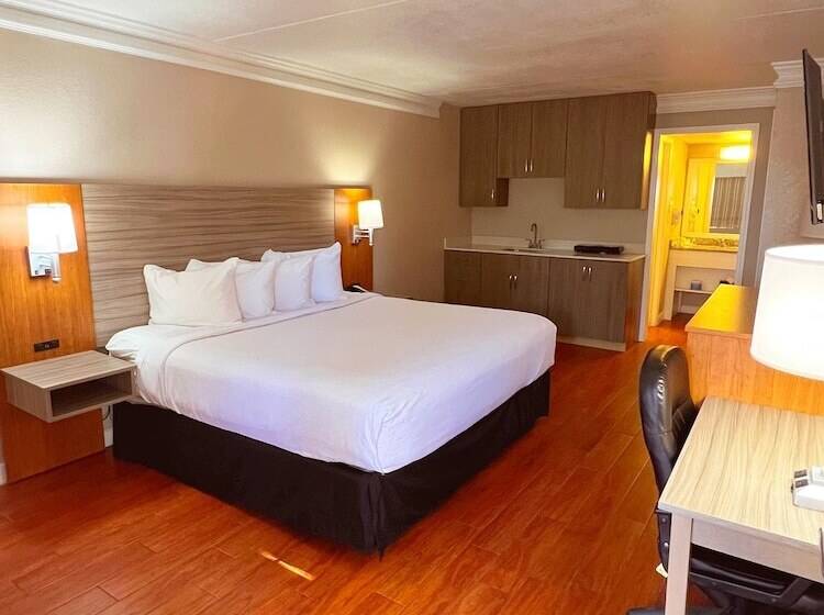 فندق Casa Bella Inn & Suites Extended Stay