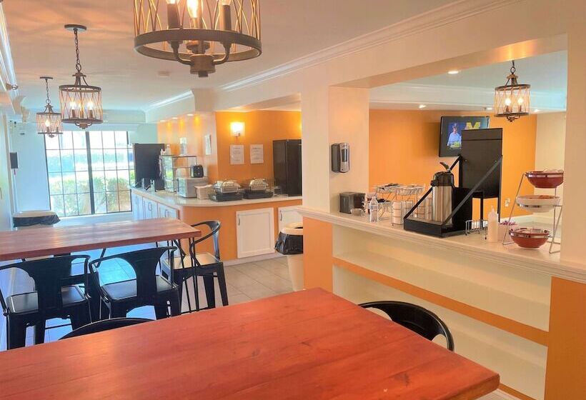 فندق Casa Bella Inn & Suites Extended Stay
