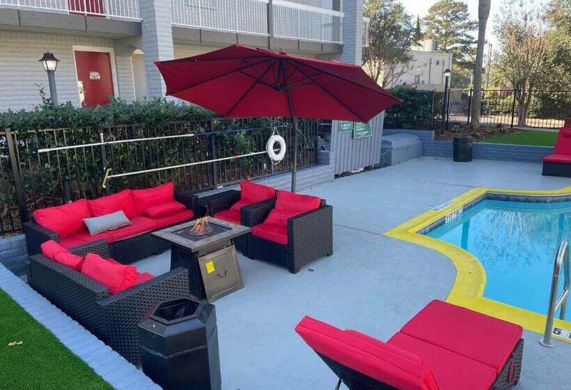 فندق Casa Bella Inn & Suites Extended Stay