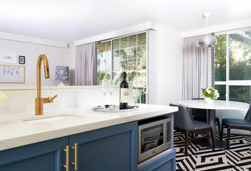 Отель Chamberlain West Hollywood