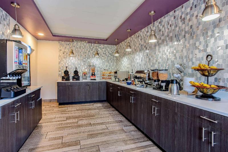 هتل Chicago O Hare Airport