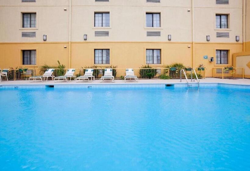 هتل Chicago O Hare Airport