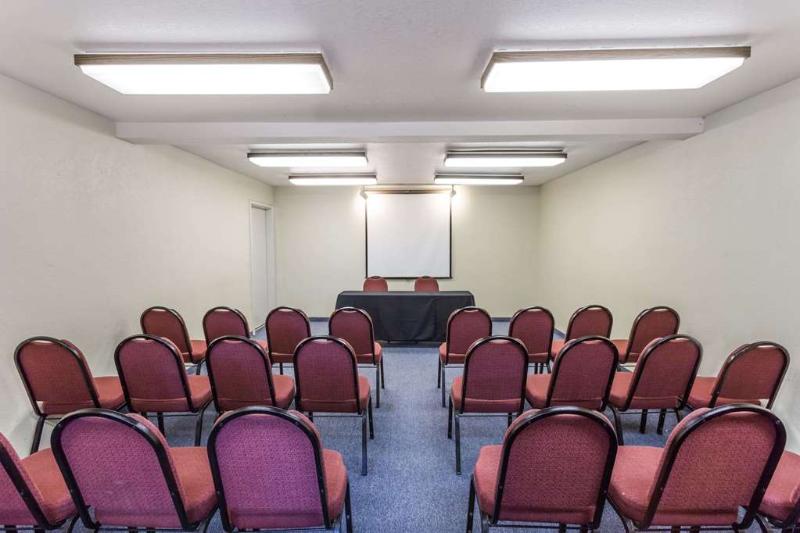 فندق Country Inn & Suites By Radisson, Vallejo Napa Valley, Ca