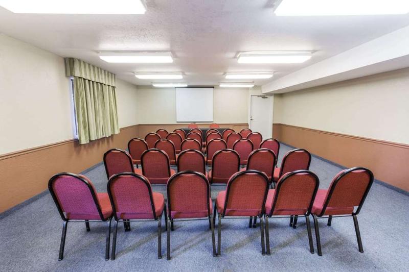 فندق Country Inn & Suites By Radisson, Vallejo Napa Valley, Ca