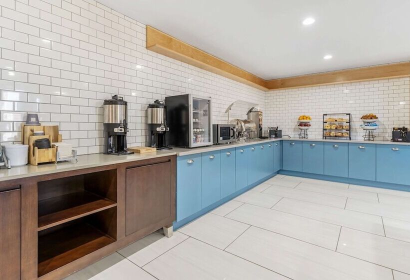 فندق Country Inn & Suites By Radisson, Vallejo Napa Valley, Ca