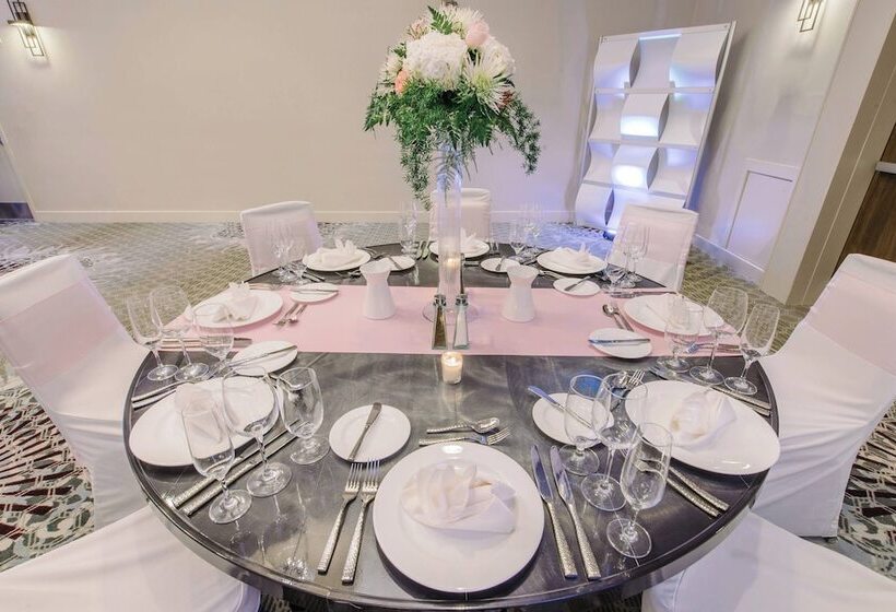 فندق Courtyard By Marriott Nashua