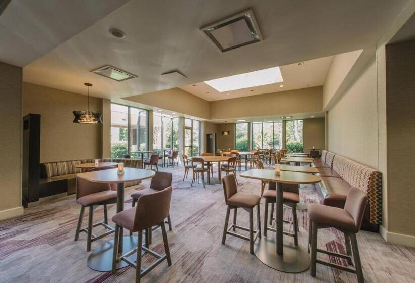 فندق Courtyard By Marriott Nashua