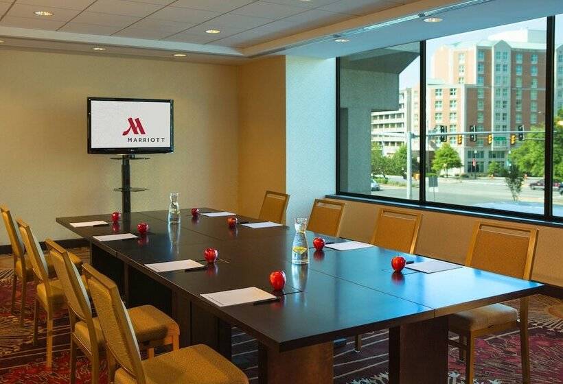 호텔 Crystal City Marriott At Reagan National Airport