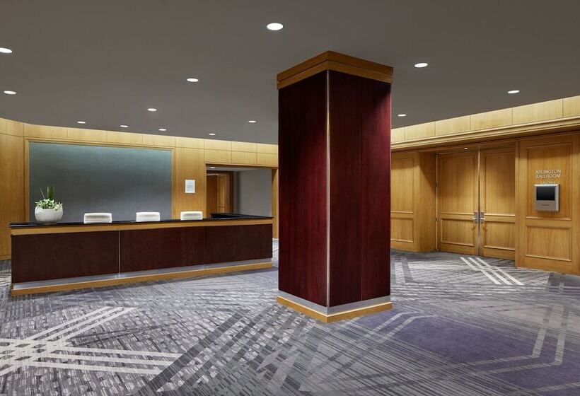 בית מלון כפרי Crystal Gateway Marriott