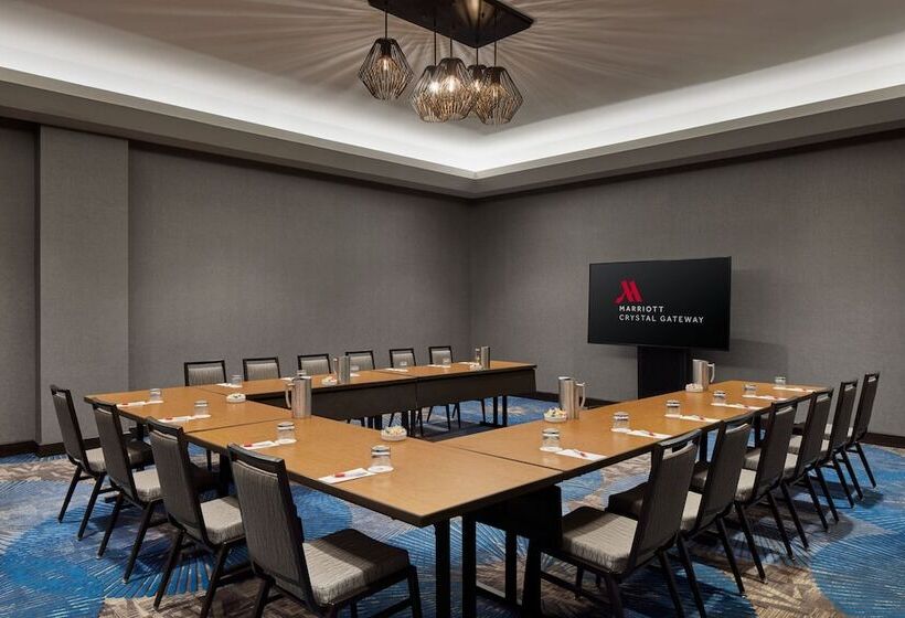 בית מלון כפרי Crystal Gateway Marriott