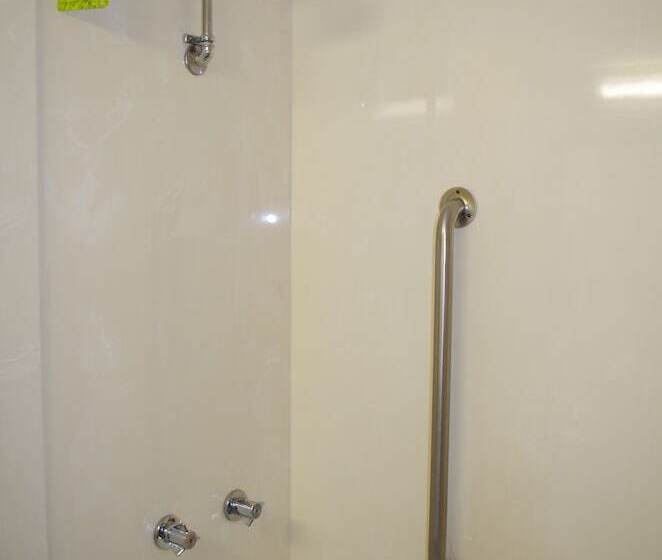 Days Hotel By Wyndham Danville Conference Center