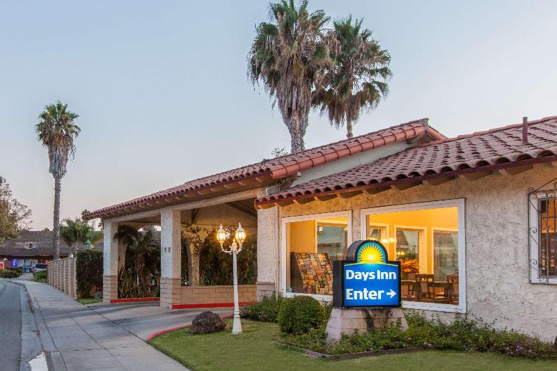 هتل Days Inn By Wyndham Camarillo  Ventura