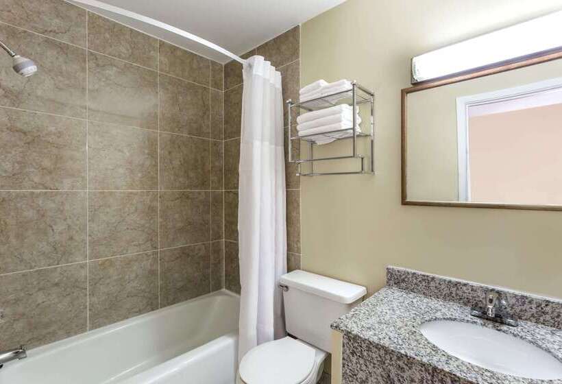 בית מלון כפרי Days Inn By Wyndham Plymouth