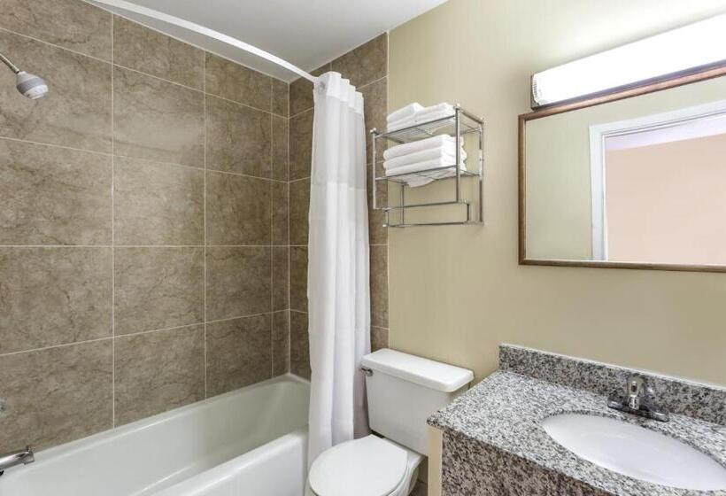 בית מלון כפרי Days Inn By Wyndham Plymouth
