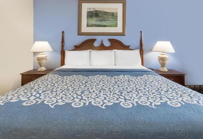 בית מלון כפרי Days Inn By Wyndham Plymouth