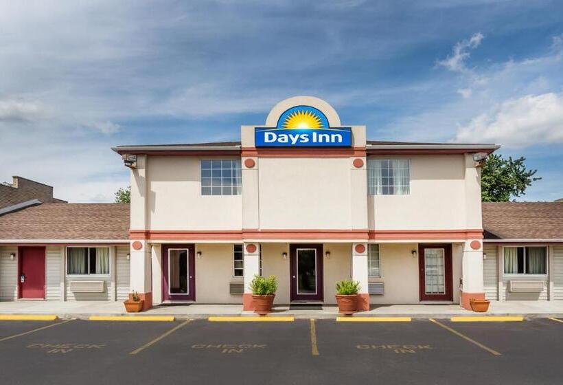 בית מלון כפרי Days Inn By Wyndham Plymouth
