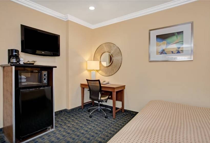 ホテル Days Inn By Wyndham San Francisco  Lombard