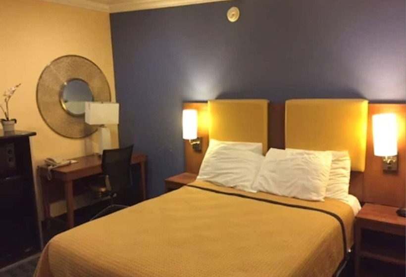 ホテル Days Inn By Wyndham San Francisco  Lombard