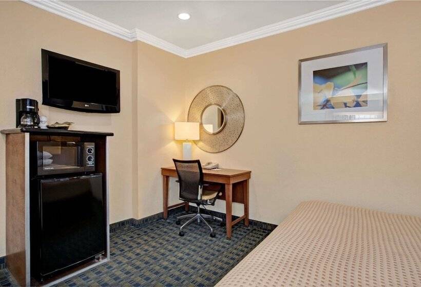 ホテル Days Inn By Wyndham San Francisco  Lombard