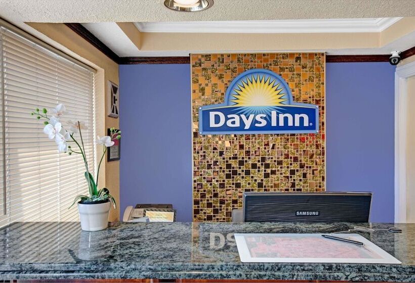 ホテル Days Inn By Wyndham San Francisco  Lombard