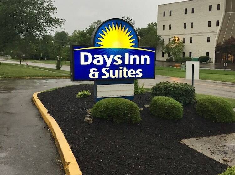 هتل Days Inn & Suites By Wyndham Cincinnati North