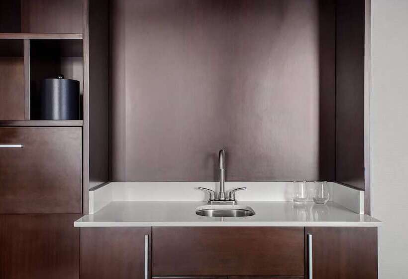 Delta Hotels By Marriott Somerset