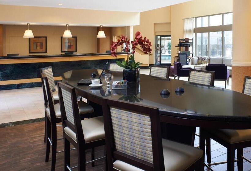 ホテル Detroit Marriott Livonia