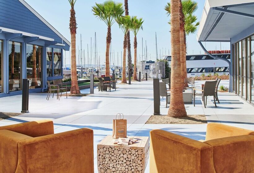 Doubletree By Hilton Hotel Berkeley Marina